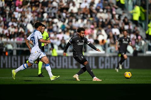 ยูเวนตุส vs โฟรซิโนเน่